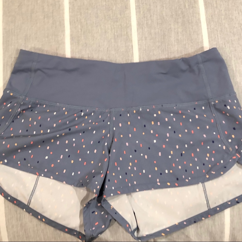 Lululemon Size 4 shorts